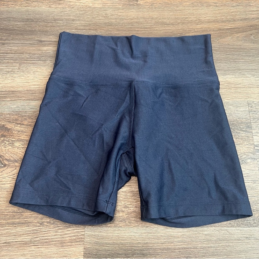 Offline by Aerie Ribbed Bike Shorts 5” Inseam Navy Blue Size Small High Rise